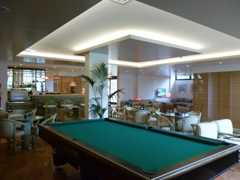 Hotel Marina Uno Линяно Сабиадоро Екстериор снимка